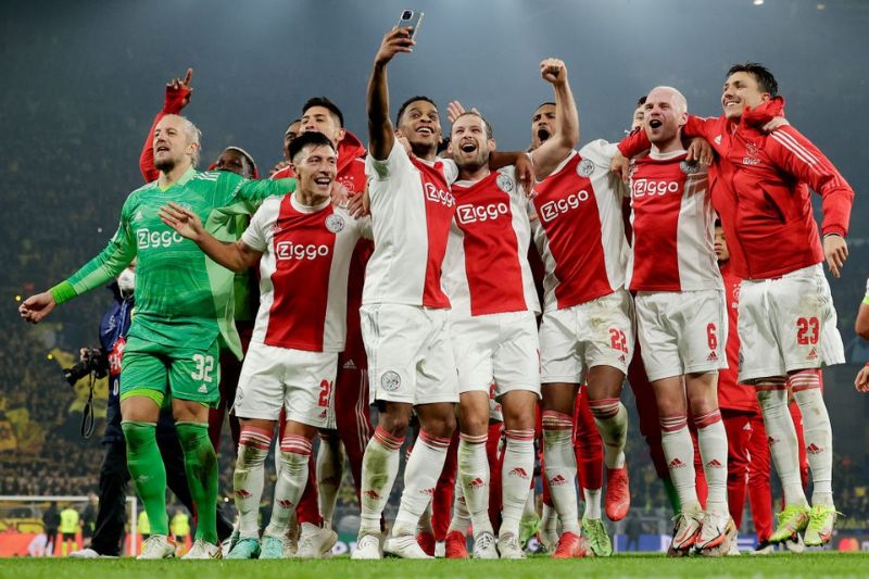 Câu lạc bộ bóng đá Ajax Amsterdam - Lịch sử, thành tích và những điều thú vị