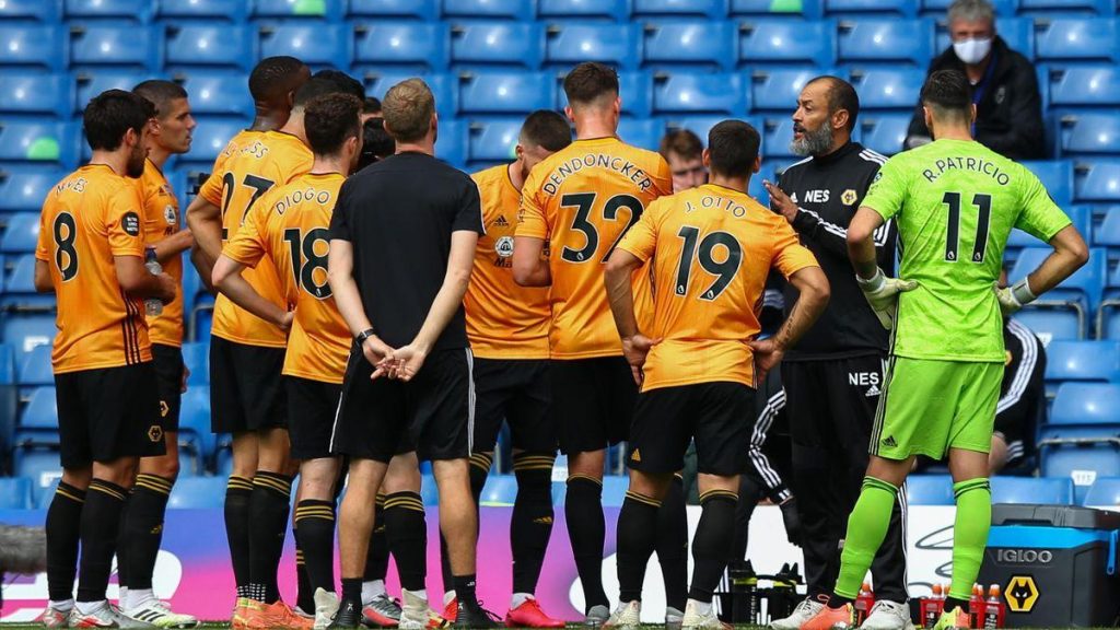 Câu lạc bộ bóng đá Wolverhampton Wanderers tùng vào đến chung kết Cúp Liên Đoàn (EFL Cup/League Cup